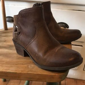 Teva Brown leather ankle boots